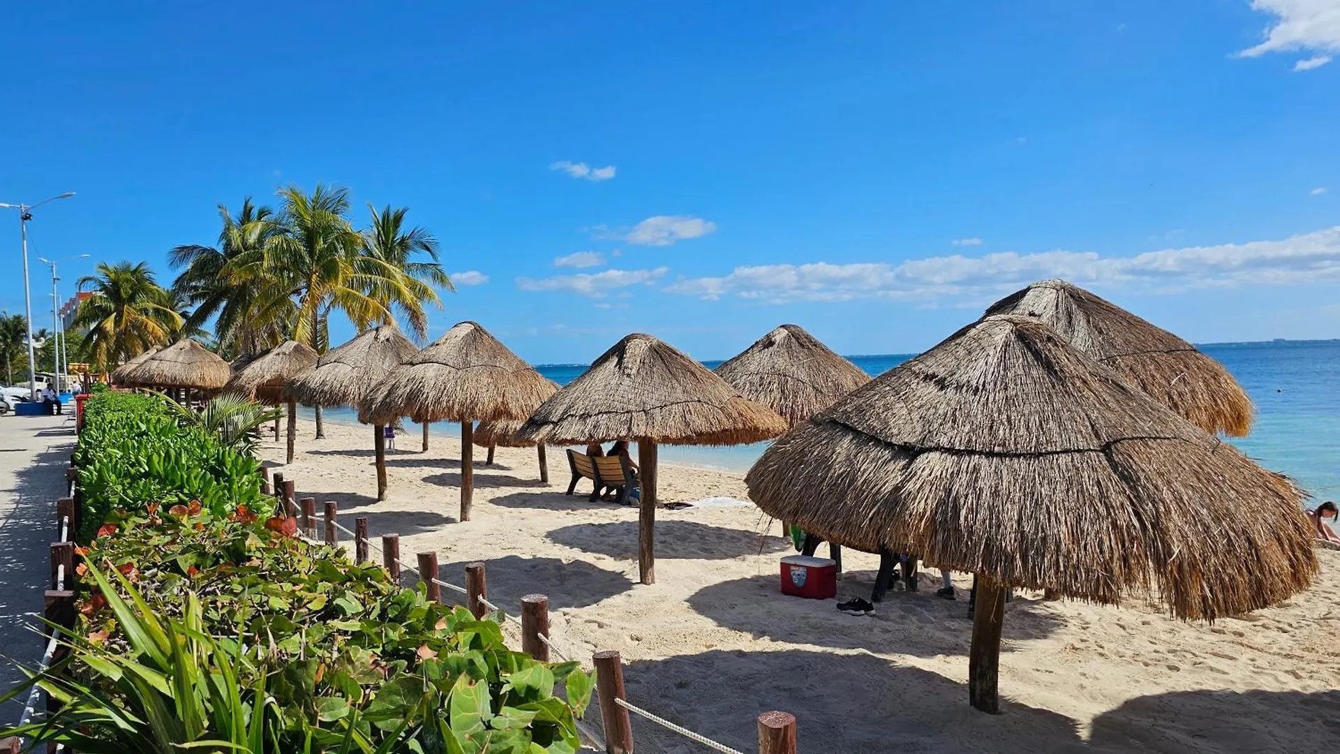 Guest house Brisas Bahia Azul Hotel Cancun Mexico